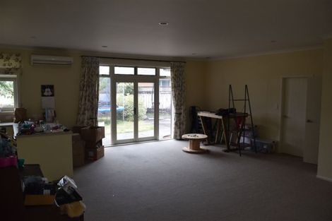 Photo of property in 8 Victoria Street, Cambridge, 3434