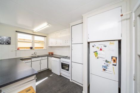 Photo of property in 18 Reid Avenue, Hawera, 4610