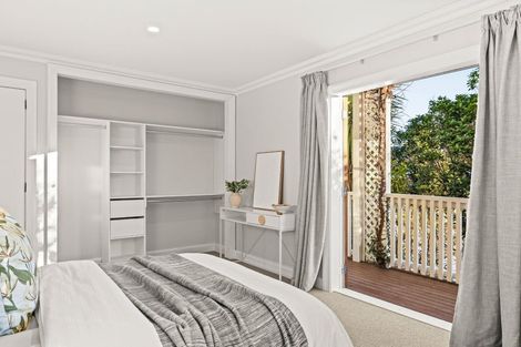 Photo of property in 77 Valley Road, Cashmere, Christchurch, 8022