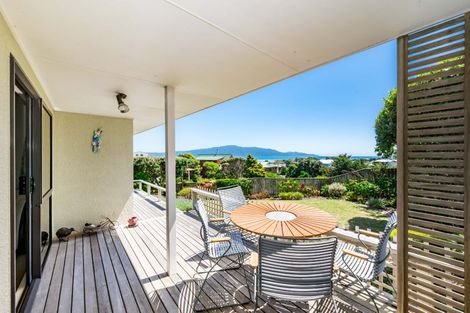 Photo of property in 46 Hicks Crescent, Waikanae Beach, Waikanae, 5036
