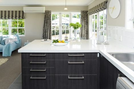 Photo of property in 9 Breadalbane Road, Havelock North, 4130