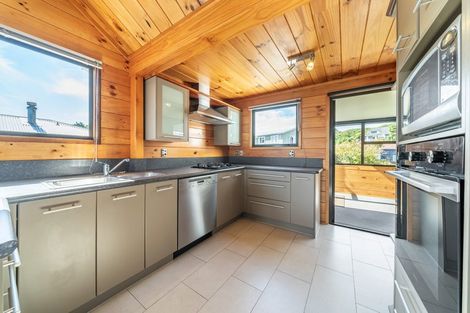 Photo of property in 47 Moana Road, Plimmerton, Porirua, 5026