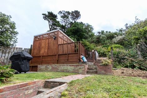 Photo of property in 8 Bowes Crescent, Strathmore Park, Wellington, 6022