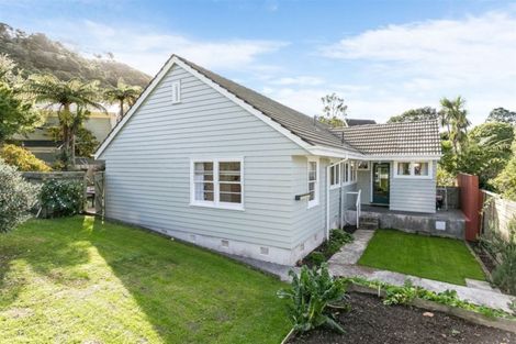 Photo of property in 13 Baroda Street, Khandallah, Wellington, 6035