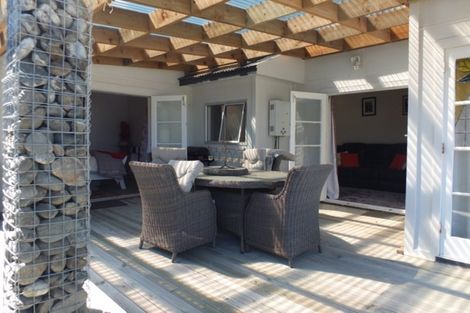 Photo of property in 51 Nash Parade, Foxton Beach, Foxton, 4815