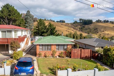 Photo of property in 26 Tomkins Street, Green Island, Dunedin, 9018