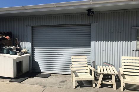 Photo of property in 2/64 Wakefield Street, Alicetown, Lower Hutt, 5010