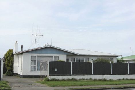 Photo of property in 20 Polson Street, Castlecliff, Whanganui, 4501