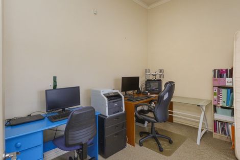 Photo of property in 129 Featherston Street, Palmerston North, 4410