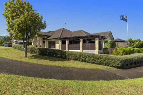 Photo of property in 2 Crater Close, Pyes Pa, Tauranga, 3112