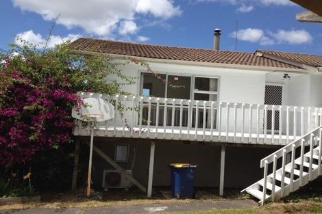 Photo of property in 4 Tacitus Place, Totara Vale, Auckland, 0629