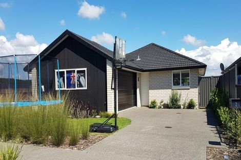 Photo of property in 51 Sentinel Avenue, Omokoroa, 3114