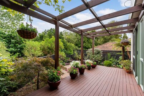 Photo of property in 2/52 Uxbridge Road, Mellons Bay, Auckland, 2014