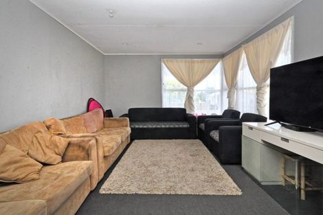 Photo of property in 10 Lane Road, Weymouth, Auckland, 2103