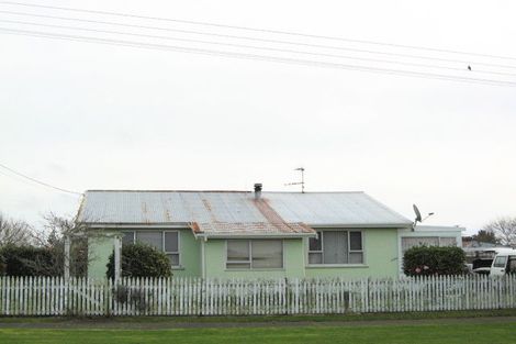 Photo of property in 111 Centennial Avenue, Waitara, 4320