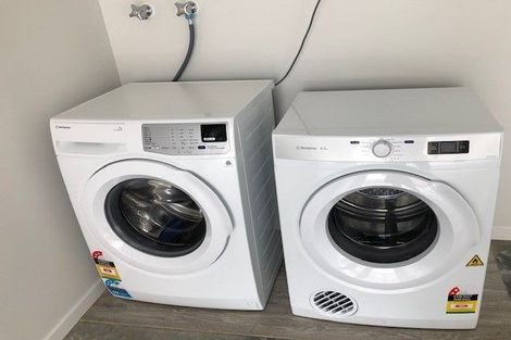 Photo of property in 2/27 Seddon Road, Frankton, Hamilton, 3204