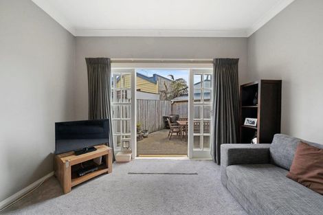 Photo of property in 3 Whites Line West, Woburn, Lower Hutt, 5010