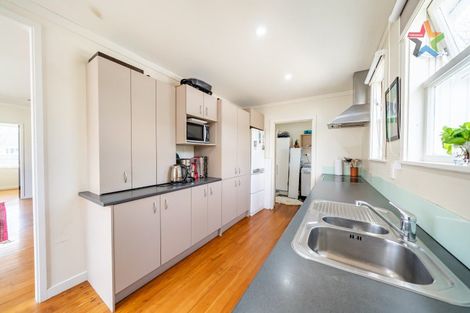 Photo of property in 176 Naenae Road, Naenae, Lower Hutt, 5011