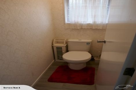Photo of property in 1/2 Taonui Street, Rosehill, Papakura, 2113