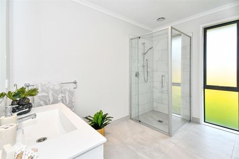 Photo of property in 4 Trevor Mcmiken Drive, Patumahoe, 2679