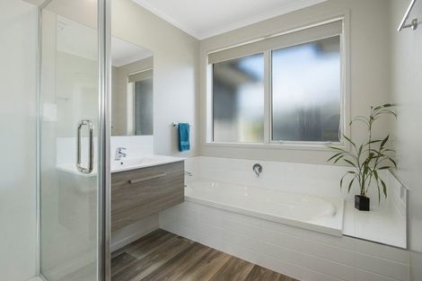 Photo of property in 4 Long Acre Close, Katikati, 3129