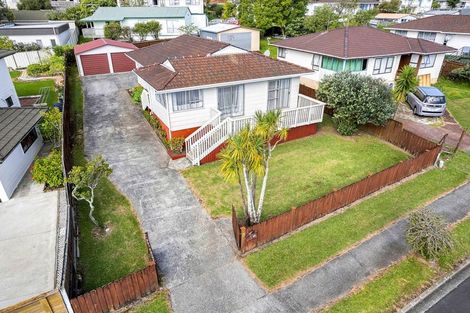 Photo of property in 110 Aviemore Drive, Highland Park, Auckland, 2010