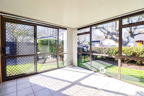 Photo of property in 9 Rolleston Street, Hokowhitu, Palmerston North, 4410