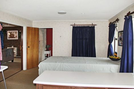 Photo of property in 43 Geraldine Crescent, Cloverlea, Palmerston North, 4412