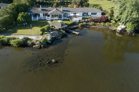 Photo of property in 15 Manahi Avenue, Kawaha Point, Rotorua, 3010