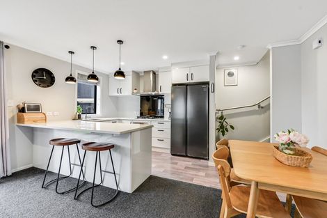 Photo of property in 2/64 Cabourne Drive, Glenview, Hamilton, 3206