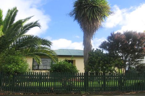 Photo of property in 6 Birmingham Street, Takaro, Palmerston North, 4412