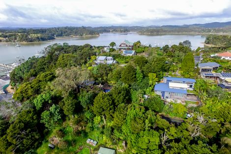 Photo of property in 8 Scoresby Street, Opua, 0200