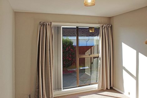 Photo of property in 1/220 Waimairi Road, Ilam, Christchurch, 8041