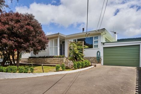 Photo of property in 10 Ngatitoa Street, Tawa, Wellington, 5028