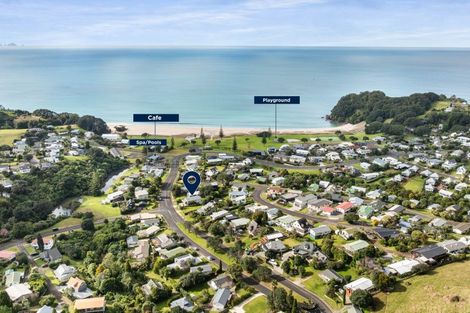 Photo of property in 124 Onemana Drive, Onemana, Whangamata, 3691