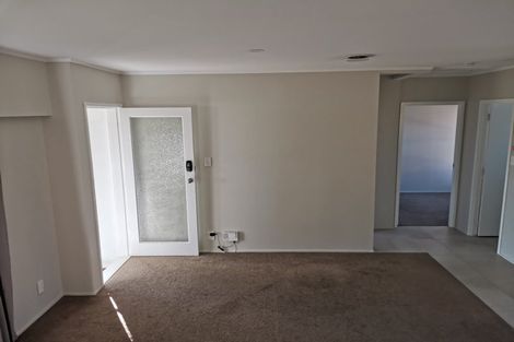 Photo of property in 2/5 Keldale Place, Forrest Hill, Auckland, 0620