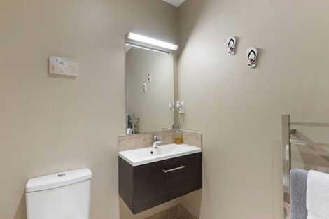 Photo of property in 58 Royalle Mews, Botany Downs, Auckland, 2010