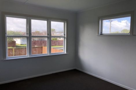Photo of property in 1 Surrey Street, Manurewa, Auckland, 2102