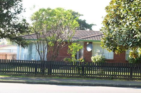 Photo of property in 98 Robertson Road, Mangere East, Auckland, 2024