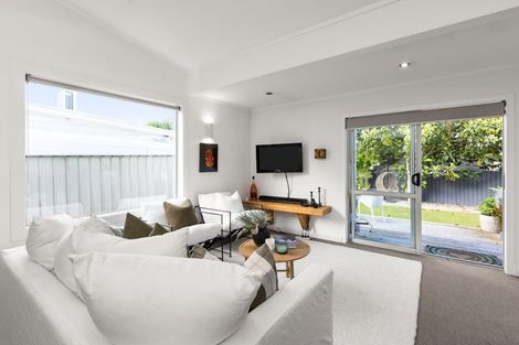 Photo of property in 78 Charles Street, Westshore, Napier, 4110