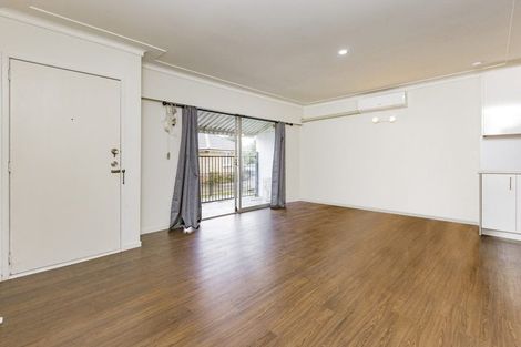 Photo of property in 1/27 Weymouth Road, Manurewa, Auckland, 2102