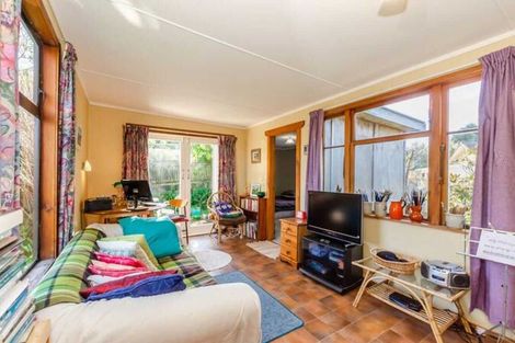 Photo of property in 28 Forest Road, Raumati South, Paraparaumu, 5032