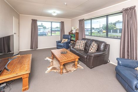 Photo of property in 4a Tainui Street, Castlecliff, Whanganui, 4501