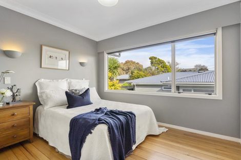 Photo of property in 3 Sea View Terrace, Cockle Bay, Auckland, 2014