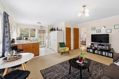 Photo of property in 3/1 Bodi Place, Te Atatu South, Auckland, 0610