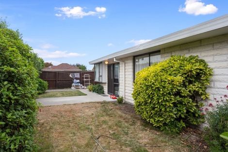 Photo of property in 1/201 Harewood Road, Papanui, Christchurch, 8053