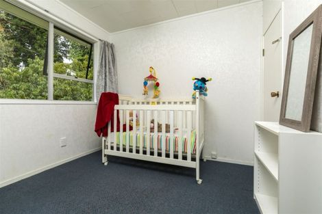 Photo of property in 39 Larissa Avenue, Henderson, Auckland, 0610