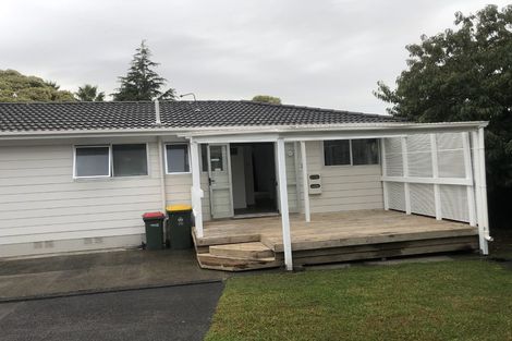 Photo of property in 19 Becker Drive, Weymouth, Auckland, 2103