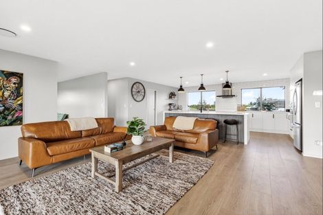 Photo of property in 194 Lake Road, Okoroire, Tirau, 3484