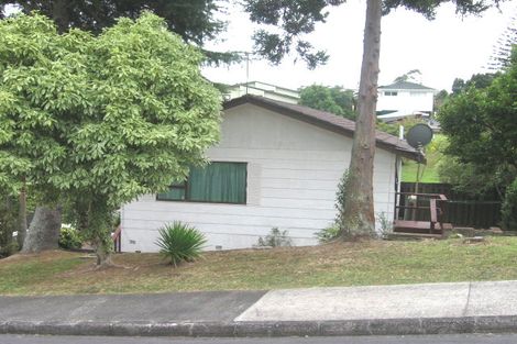 Photo of property in 2/17 Lancelot Place, Glenfield, Auckland, 0629
